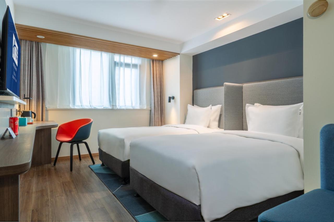 Holiday Inn Express Qingdao City Center By Ihg Εξωτερικό φωτογραφία