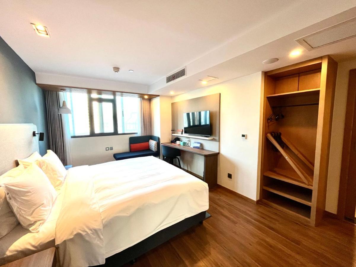 Holiday Inn Express Qingdao City Center By Ihg Εξωτερικό φωτογραφία