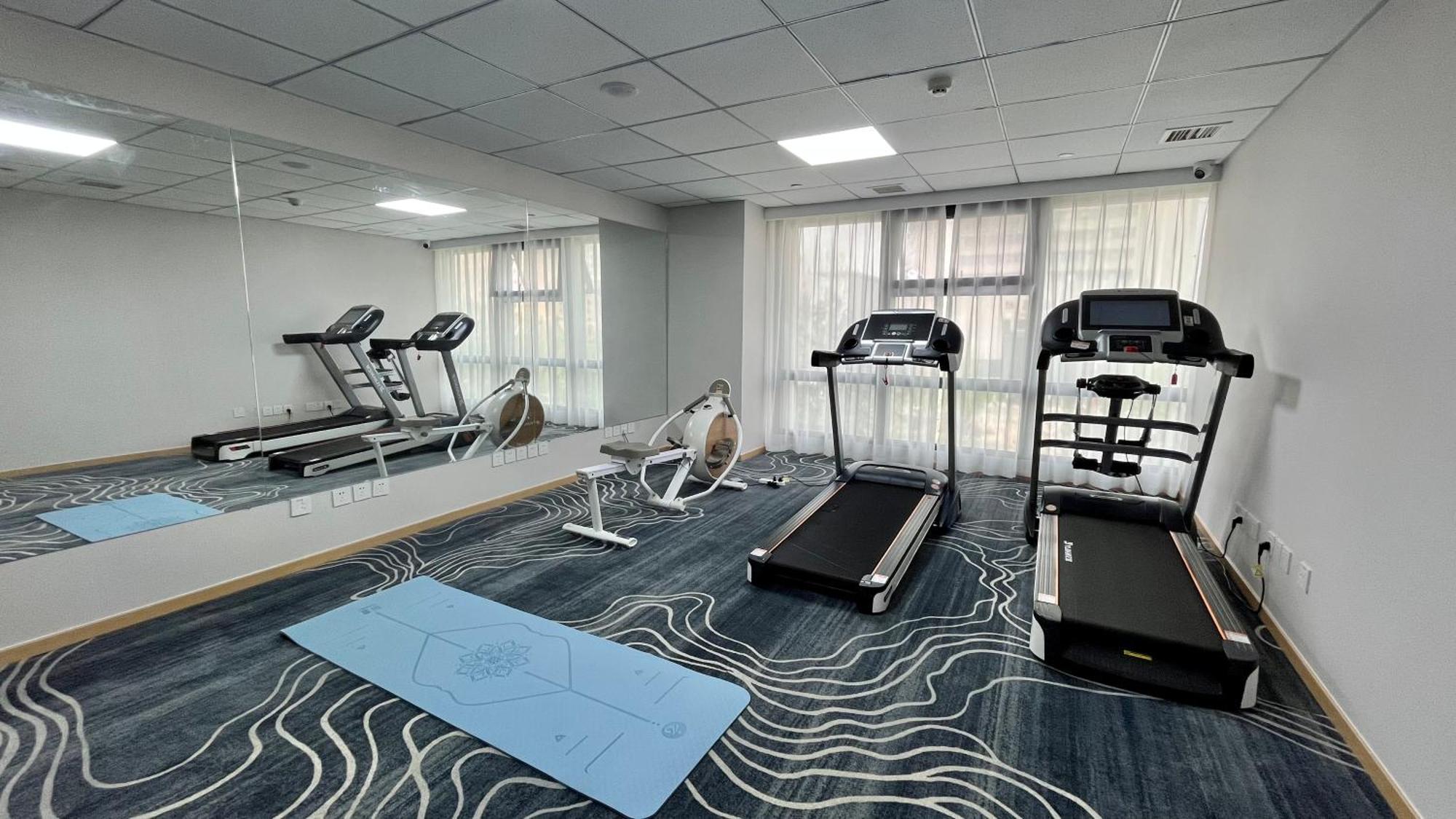 Holiday Inn Express Qingdao City Center By Ihg Εξωτερικό φωτογραφία